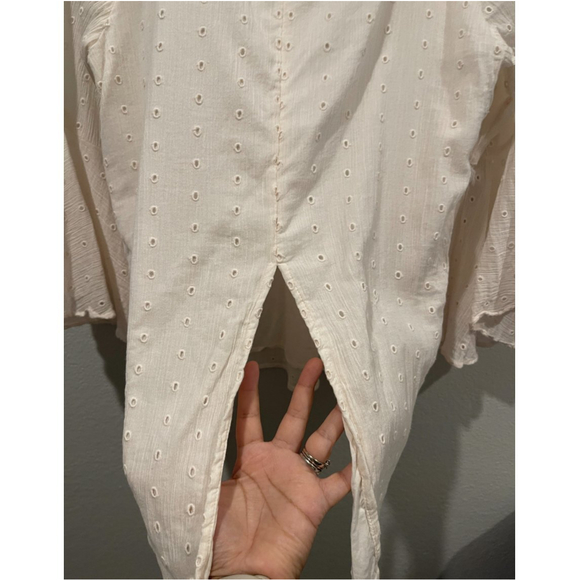 LC LAUREN CONRAD Cream Pinko Eyelet Bell 3/4 Sleeve - Picture 5 of 5